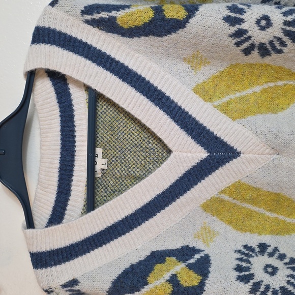 POL V-Neck Oversized Sweater Large Abstract Floral Cream Jacquard NEW - Picture 5 of 14